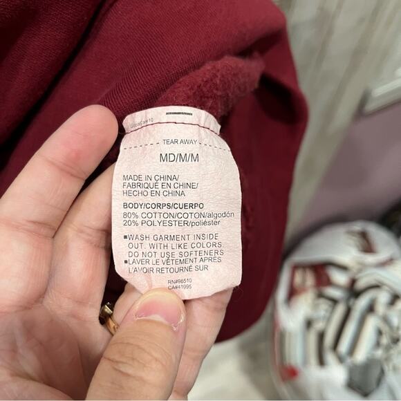 UNDER ARMOUR Chinese New Year Rival Fleece Crew Neck Sweatshirt w/pockets - Picture 4 of 11